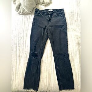 A&F Skinny High Rise Jeans Black Distressed sz 6